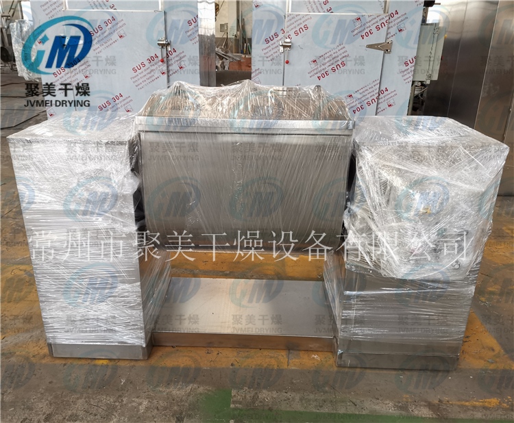 廣西客戶CH-200槽型混合機1臺，GMP-IA熱風(fēng)循環(huán)烘箱2臺待裝發(fā)貨現(xiàn)場